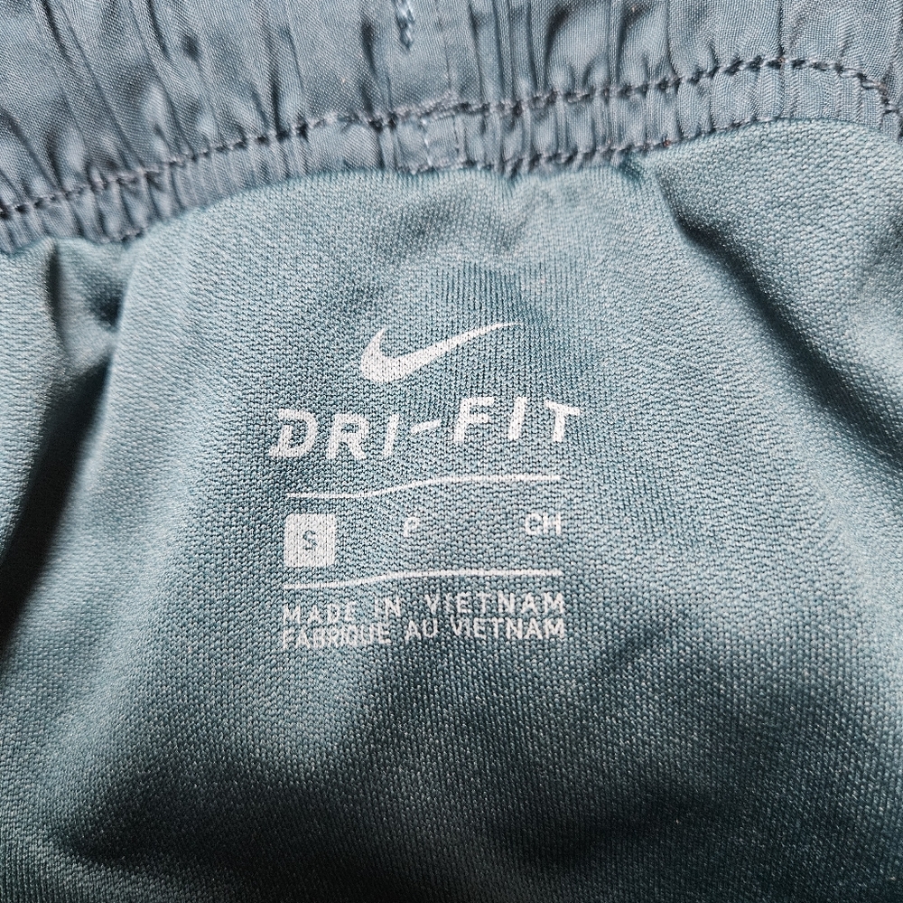 Nike Dri-FIT Athletic Running Shorts With Built-in Lining Women's Small - Picture 3 of 6